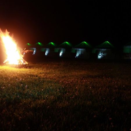 Derra Camp And Resort Jhajra Exterior photo